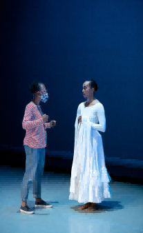 阿尔文·艾利 (ALVIN AILEY) 排练总监罗尼·费沃斯 (RONNI FAVORS) 与舞团舞者康斯坦斯·斯塔马蒂奥 (CONSTANCE STAMATIOU) 合作演出《哭泣》。摄影：CHRISTOPHER DUGGAN，由 AAADT 提供。